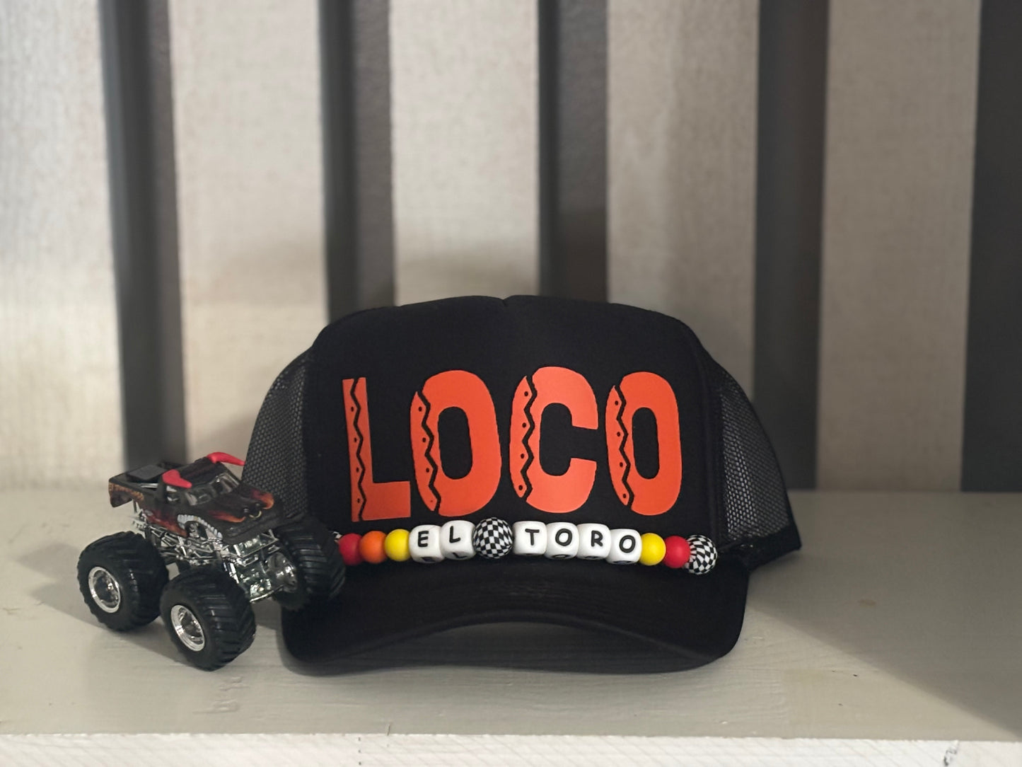 "LOCO" with Hat Chain
